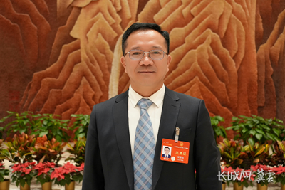 代表履責，兩會聲音｜中國樂凱黨委書記、董事長侯景濱履職盡責、建言獻策